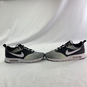 Nike Air Max Tavas Running Shoes